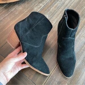 Aldo Women's Marecchia Black Suede Block Heel Ankle Boots Size 6.5